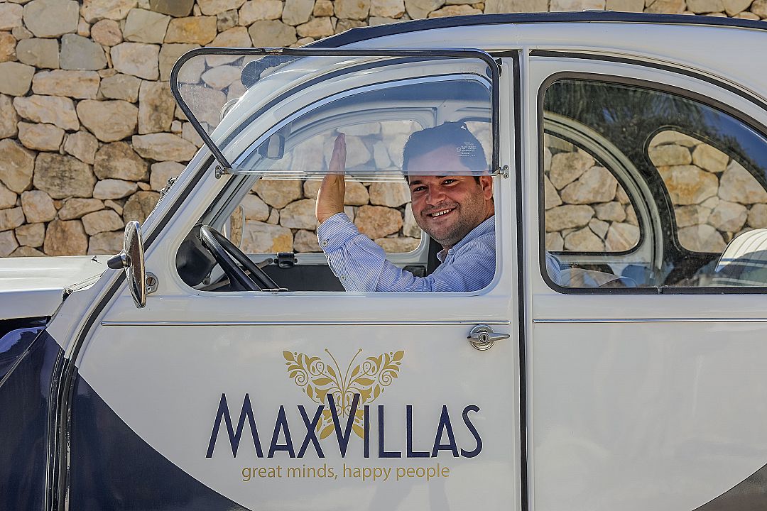 Max Villas