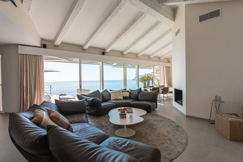 Villa en primera línea Moraira - Max Villas