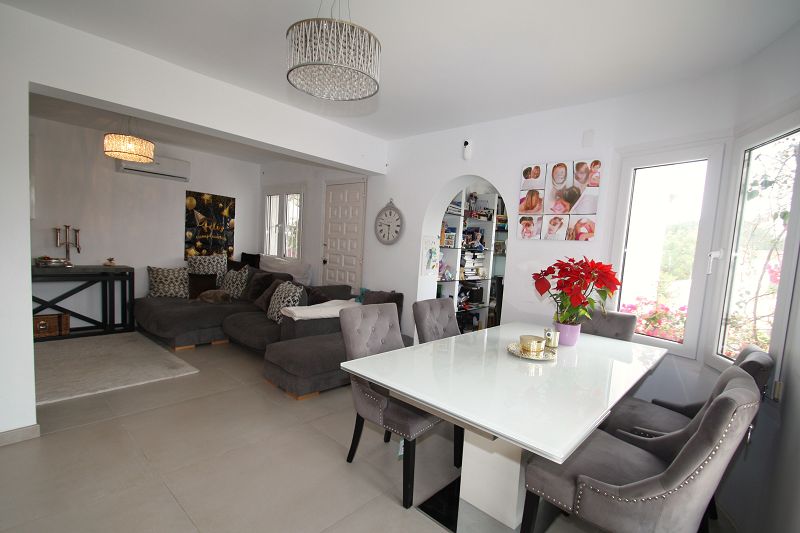 Charming villa in Moraira - Max Villas