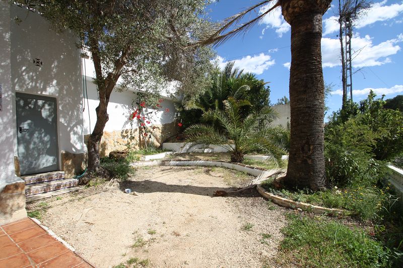 Charming villa in Moraira - Max Villas