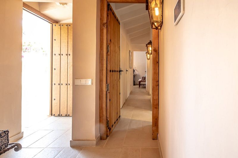 Gerenoveerde, gelijkvloerse villa in Moraira - Max Villas