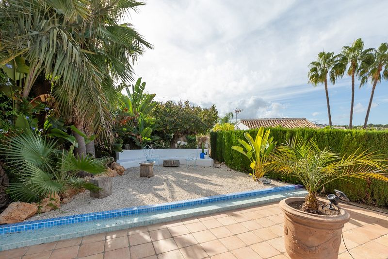 Gerenoveerde, gelijkvloerse villa in Moraira - Max Villas