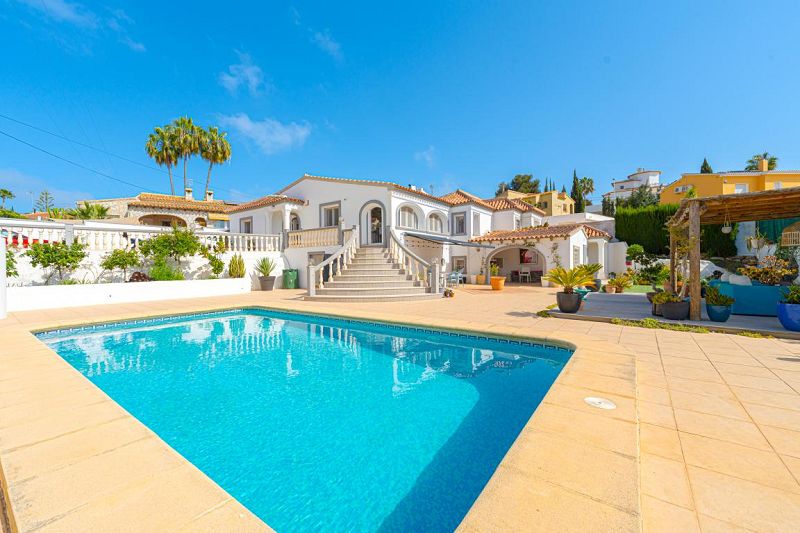 Recent gerenoveerde villa in Moraira - Max Villas