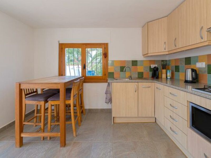 Volledig gerenoveerde villa met zeezicht in Moraira - Max Villas