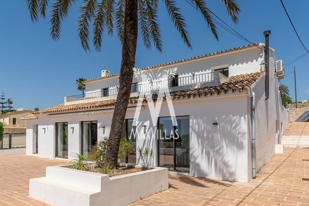 Prachtig gerenoveerd landhuis met karakter - Max Villas