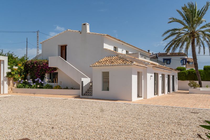 Prachtig gerenoveerd landhuis met karakter - Max Villas
