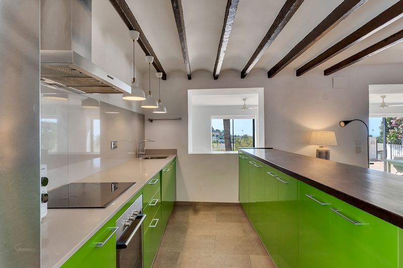 Prachtig gerenoveerd landhuis met zeezicht - Max Villas