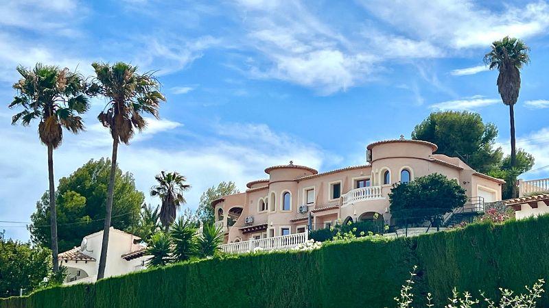 Spacious villa in Calpe with guest apartment - Max Villas