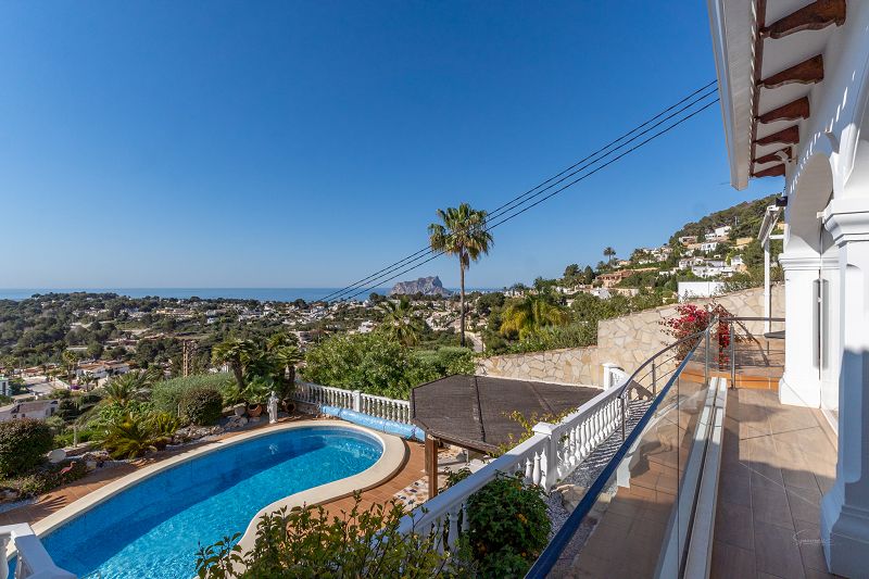 Villa mit Meerblick und Gästewohnung - Max Villas