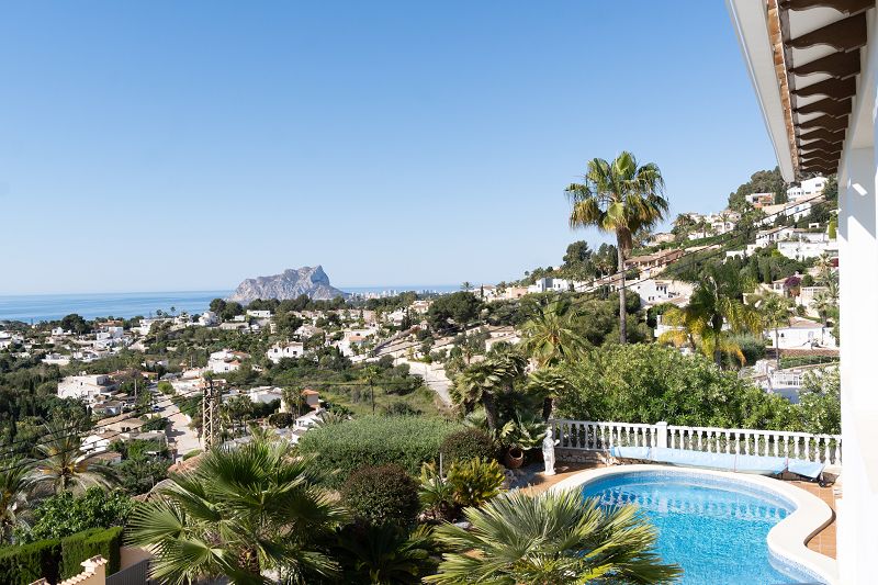 Villa mit Meerblick und Gästewohnung - Max Villas
