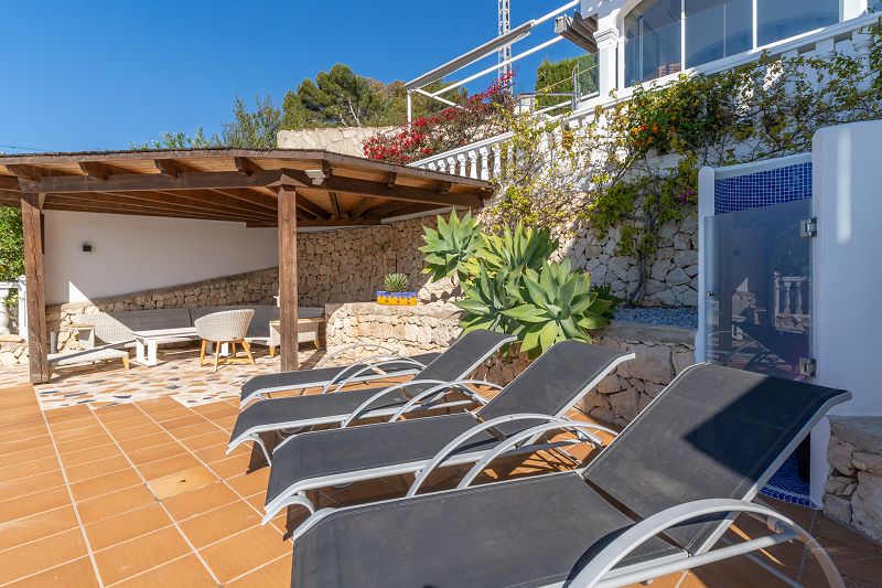Villa mit Meerblick und Gästewohnung - Max Villas