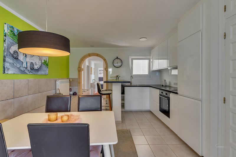 Villa mit Meerblick und Gästewohnung - Max Villas