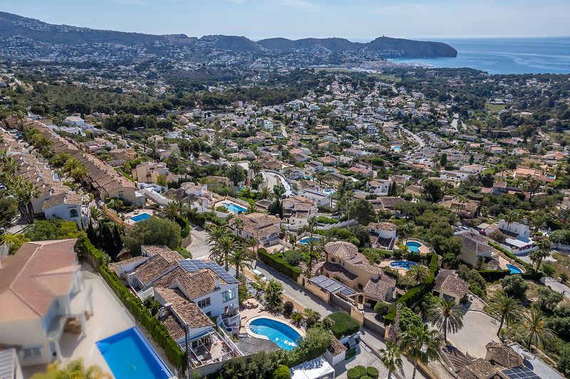 Villa mit Meerblick und Gästewohnung - Max Villas