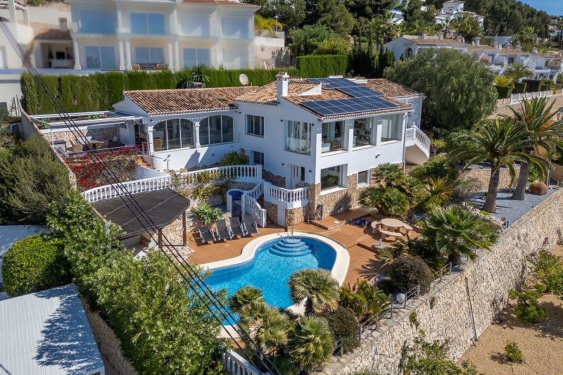 Villa mit Meerblick und Gästewohnung - Max Villas