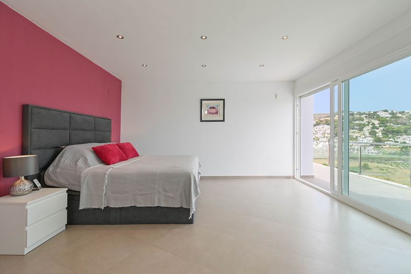 Villa in Moraira - Herverkoop - Max Villas