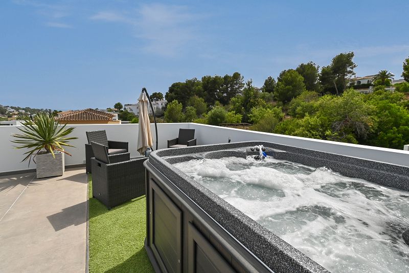 Villa in Moraira - Herverkoop - Max Villas