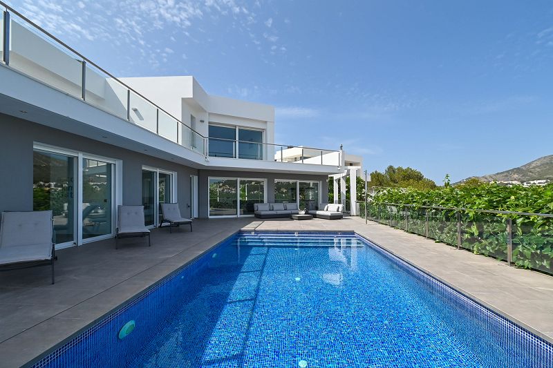 Villa in Moraira - Herverkoop - Max Villas