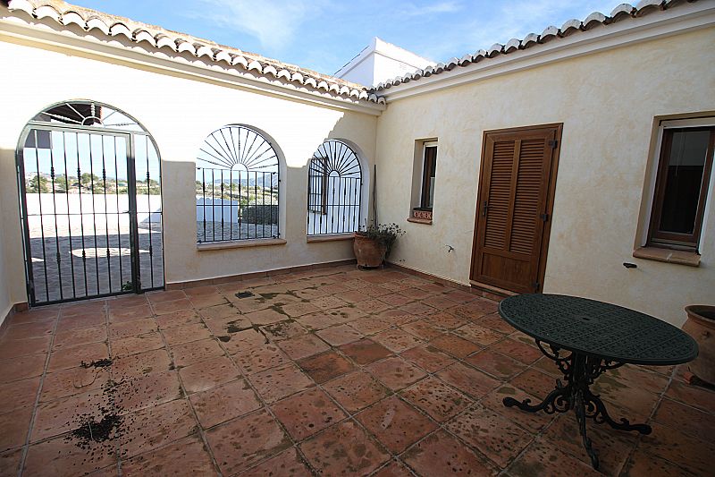 Large Finca built in 2000, with sea and mountain views - Max Villas