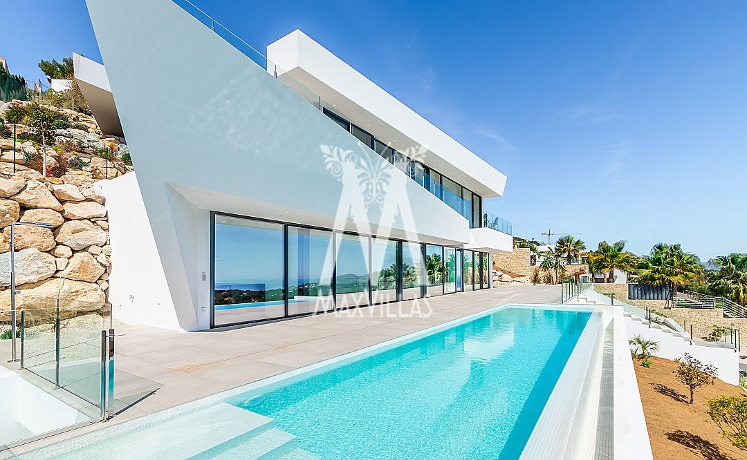 Nueva construcción con vista panorámica al mar