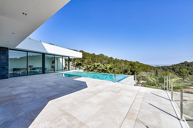 Luxe nieuwbouw villa met zeezicht - Max Villas