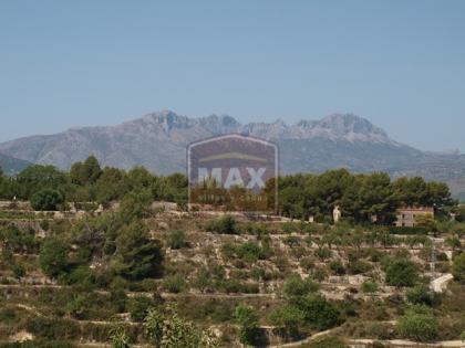 Large building plot for sale - Max Villas
