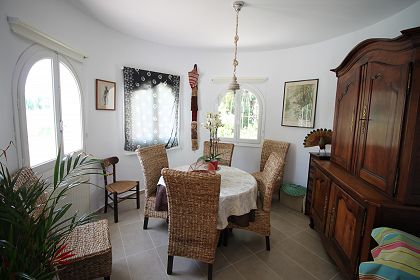 Completely renovated with guest apartment, La Fustera, Benissa - Max Villas